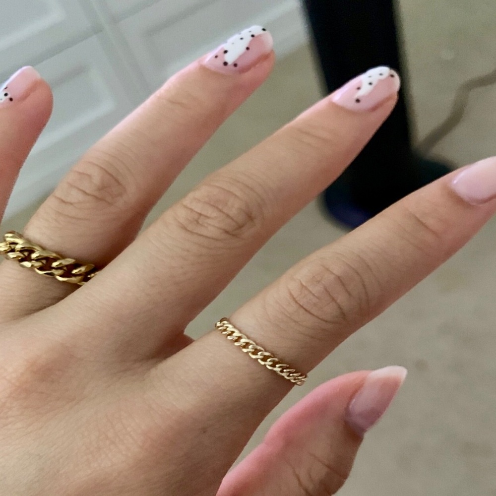 Gold ring - Picture 5 of 6